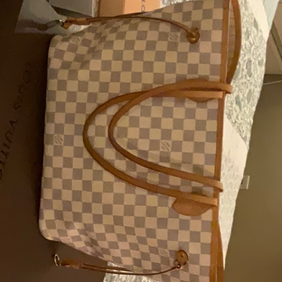 Louis Vuitton Damier Azur Tote with Tan Trim - Picture 3 of 16